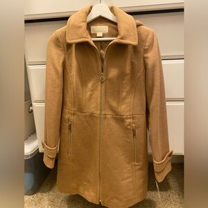 Michael Kors coat camel, new w tags. Petite small. Removeable hood.